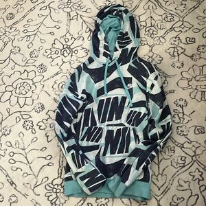 Nike dri fit hoodie men’s size small